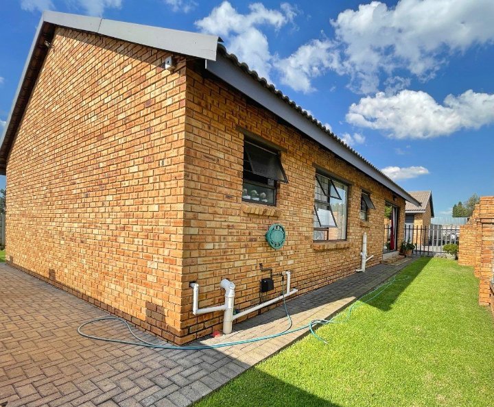 3 Bedroom Property for Sale in Vaalpark Free State